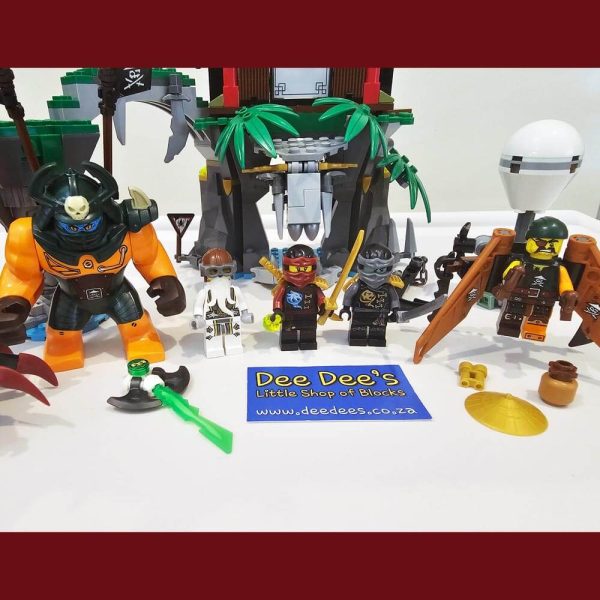 Lego set 70604 - Tiger Widow Island